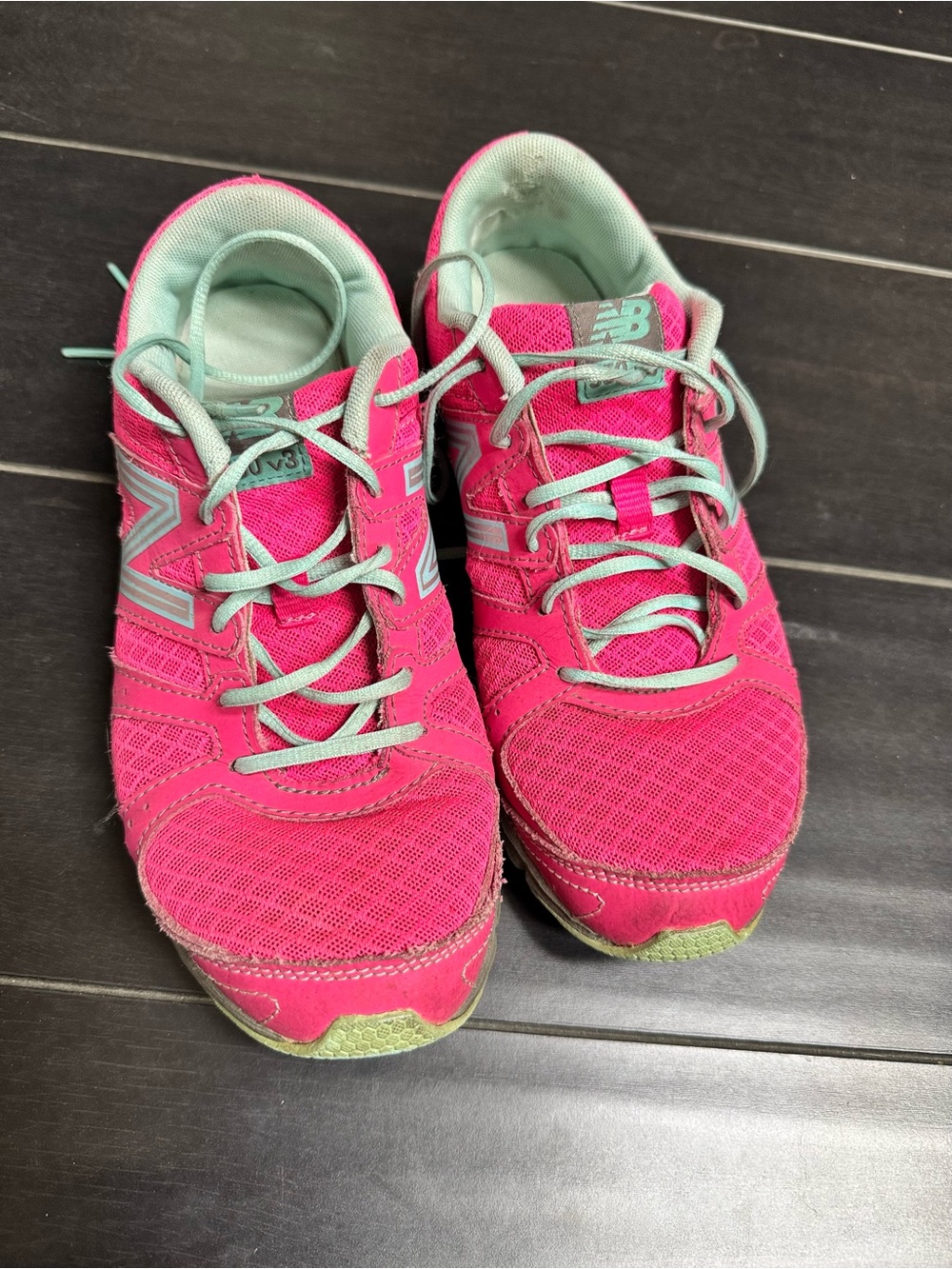 New Balance Women's Hot Pink and Mint Athletic Sneakers size 8